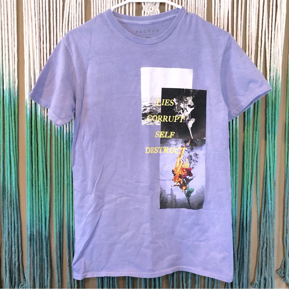 PacSun Poet Pigment Light Purple Short Sleeve T-Shirt Graphic Tee Men’s Small